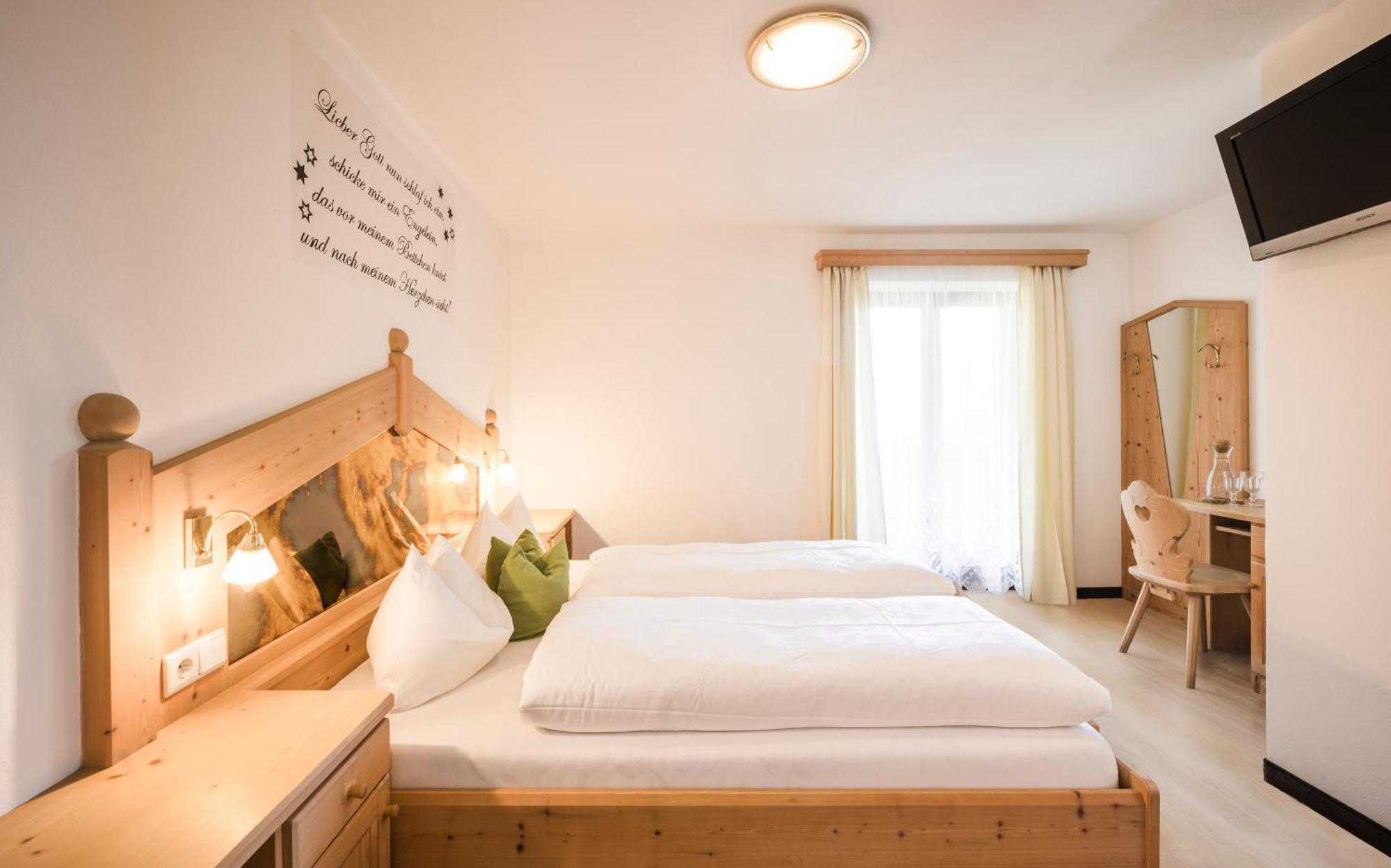 Boutique Pension Erlacher - Adults Only Villandro Exteriör bild